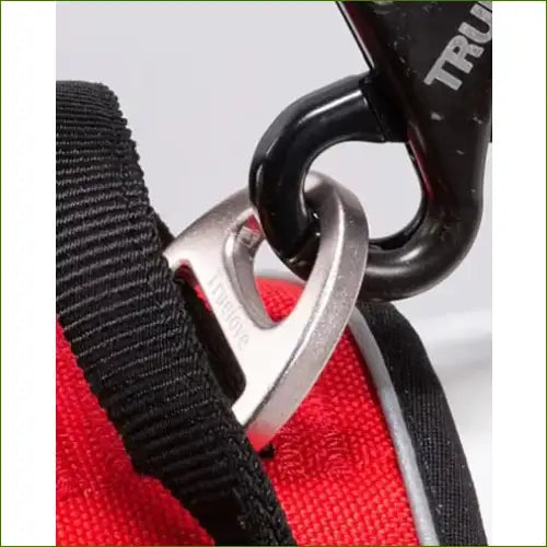 Harnais en nylon ergonomique avec attache de laisse en acier