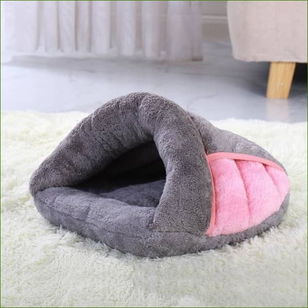 Panier Douillet Pour Chat - Niche Semi-Fermée Lavable Hiver - Taille M (57x37x28 Cm) - Vert - Avec Jouet Et Peigne